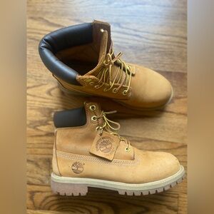 Timberland wheat boots size 5 premium waterproof classic 6 inch work boots